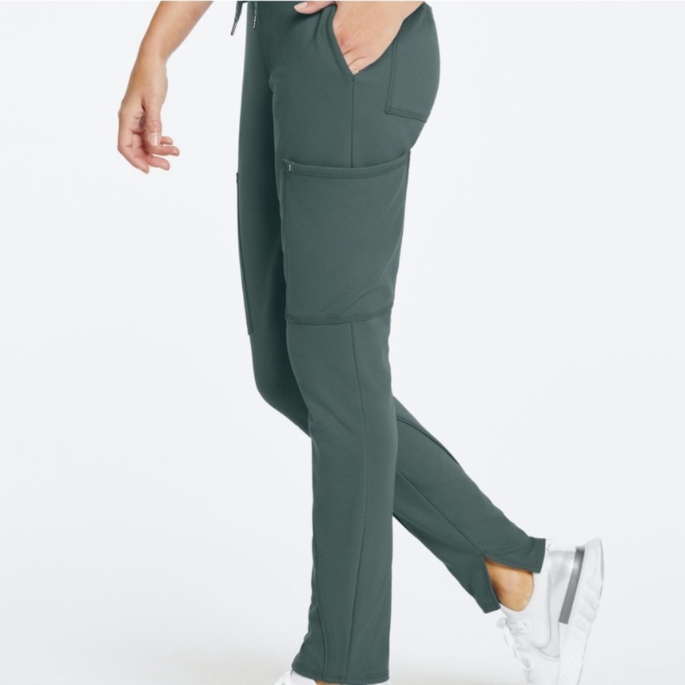 JAANUU SCRUBS XS TOP SM BOTTOM